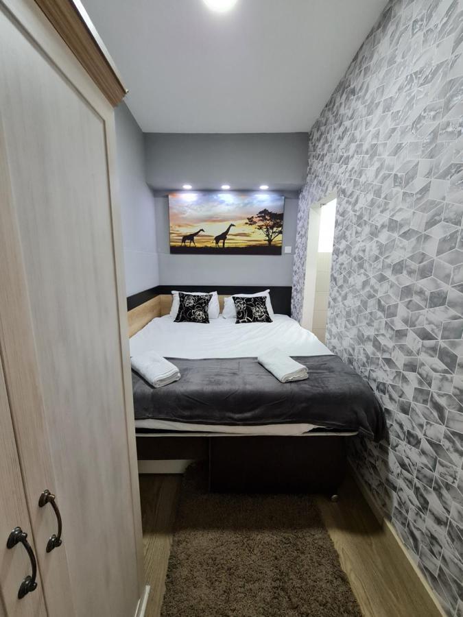 Nikola Tesla City Walk Apartment Nis Ngoại thất bức ảnh